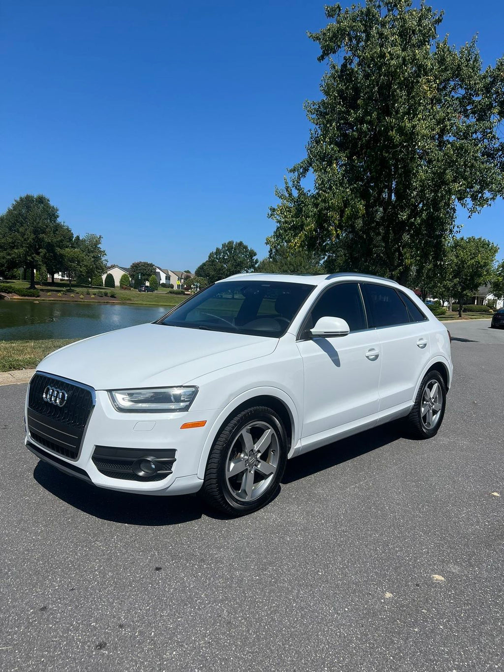 AUDI Q3 (8U) (2011-2019)