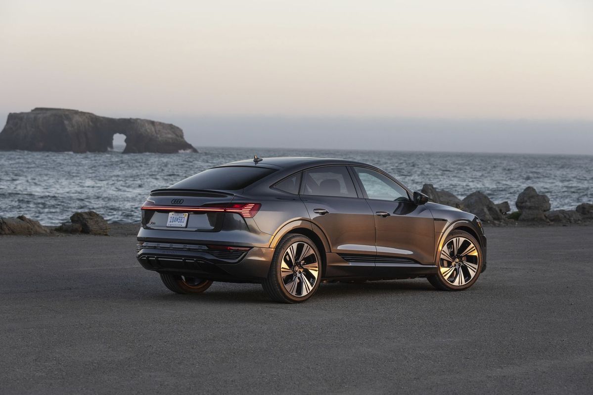 AUDI Q8 e-tron Sportback (2022-2024)
